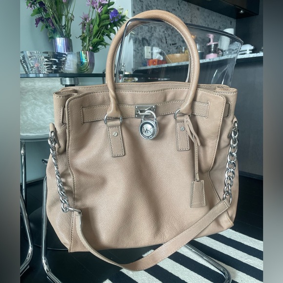 Michael Kors Hamilton Large Tote - Picture 1 of 6